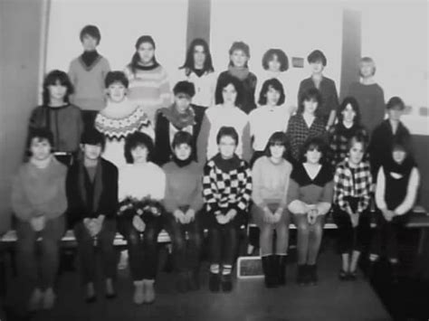 Photo De Classe 2eme Hfi De 1984 Lycee Jean Moulin Copains Davant