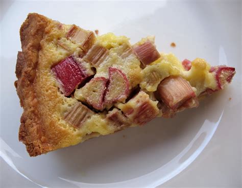 Rhubarb Custard Tart Recipe | mostly foodstuffs