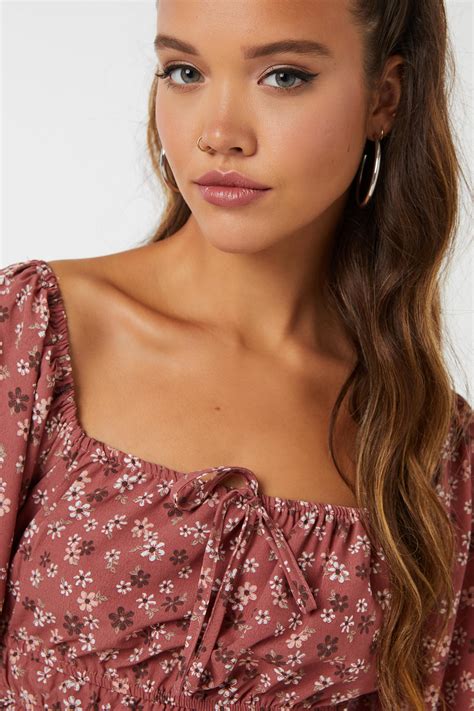 Daisy Floral Long Sleeve Milkmaid Top Ardene