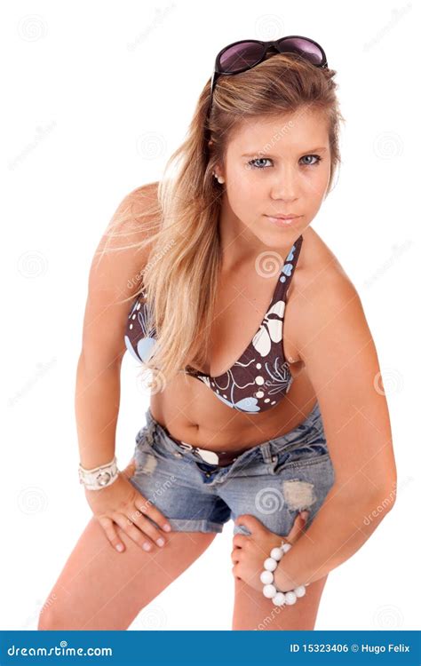 Junge Frau Im Bikini Stockfoto Bild Von Frech Feiertag