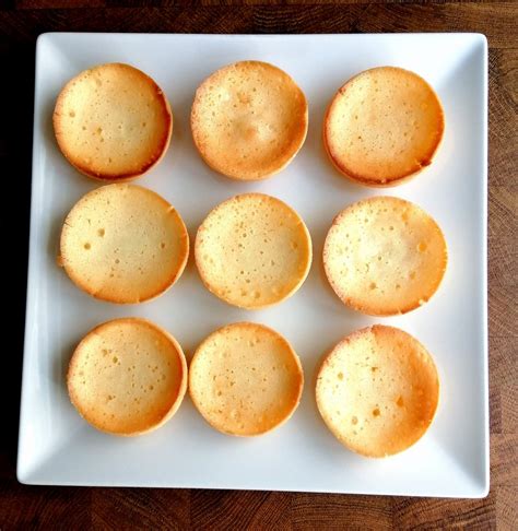 Queijadas de Iogurte e Laranja À mesa a Ziza Cem cores mil