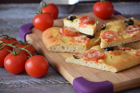 Fougasse tomate moutarde olives et Comté Cuisimiam