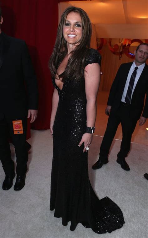 Britney Spears Debuts New Brunette Hairstyle At Sir Elton John S Oscars 2013 Party Capital