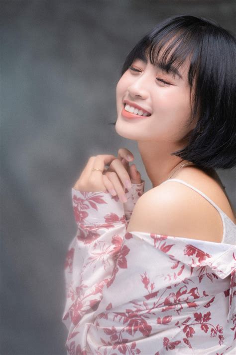 Lo T Hot Streamer V N Game Th Xinh P Ua Nhau Check In Th Th Nh