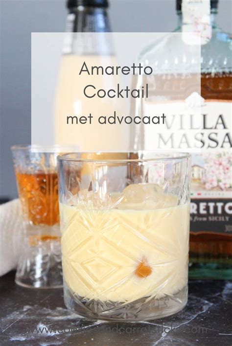 Amaretto Cocktail Met Advocaat Cookies Carrot Sticks