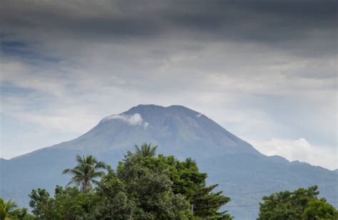 Volcanic Earthquakes In Mt Bulusan In Hours The Filipino Times