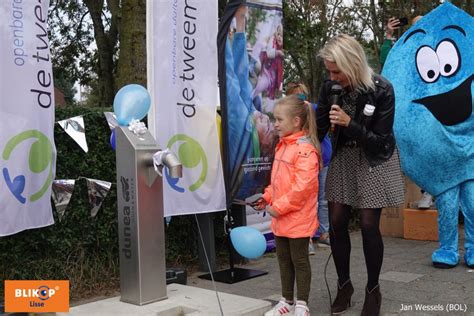 Wethouder Jeanet Van Der Laan Opent Watertappunt