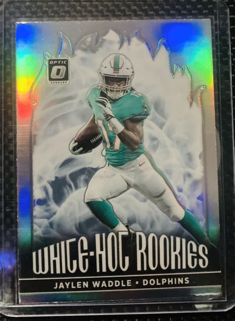 Jaylen Waddle Panini Donruss Optic White Hot Rookies Silver Whr