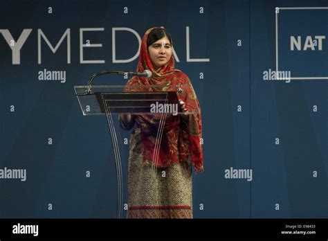 Philadelphia Pennsylvania Usa St Oct Malala Yousafzai