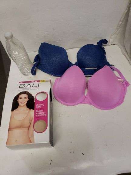Two Medium Bali Bras White And Nude Two Victoria Secret Bras 36c Pink And Blue Trice Auctions