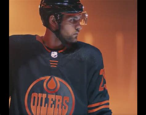 Edmonton Oilers officially announce third jerseys