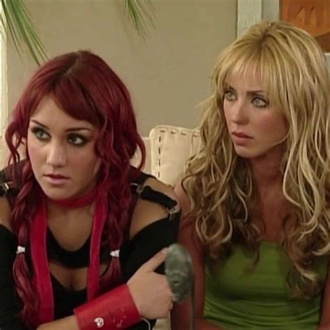 Rebelde Prints On Twitter Aesthetic Girl Beautiful Hair Girl