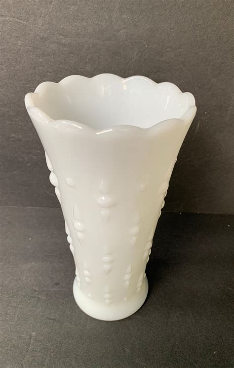 Vintage Anchor Hocking Milk Glass Vase Teardrop And Pearl 1960 Mid