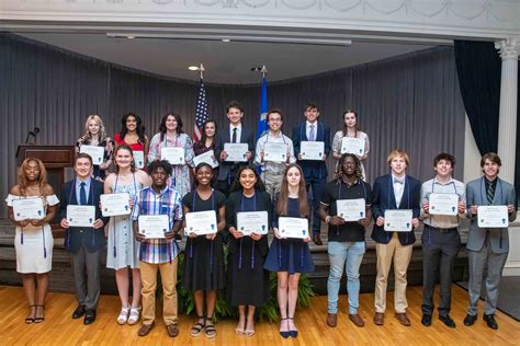 Maxwell, Community Leaders celebrate high school graduation for ...