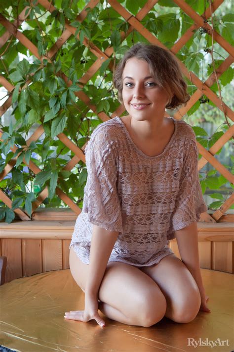 Rylskyart Nikia Audrey Brunette Xhonay Masturbate Pissing R18hub