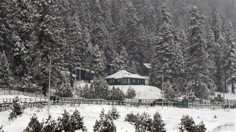 Watch | Drone footage of snow-covered Gulmarg, temperature dips -9 deg Celsius | Today News