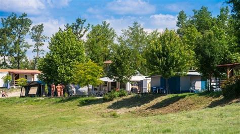 Naturistencamping In De Provence Domaine Les Lauzons