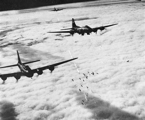 Boeing B 17f Bombing Through Clouds Over Bremen 1943 Rare Historical