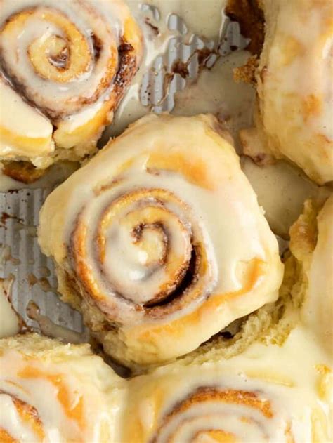 Cinnabon Cinnamon Roll Copycat Recipe Copykat Recipes