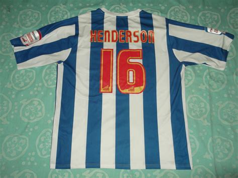 Colchester United Home Football Shirt 2010 2012 Sponsored By Rol Cruise