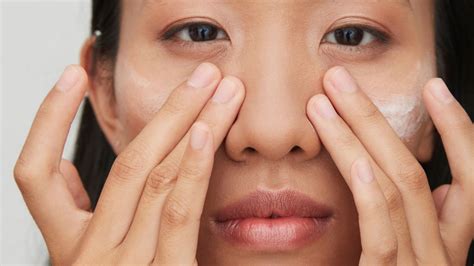 How To Apply Eye Cream Properly According To An Expert Marie Claire Uk