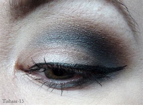 Gently Out Of Time Naked Smoky By Urban Decay