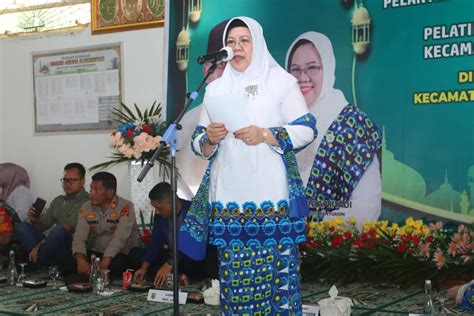 Lantik Pengurus BKMT Lais Hj Asna Aini Apriyadi Ajak Warga Dukung