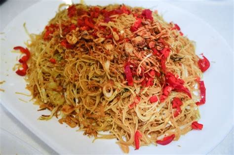 Fried Bee Hoon A 101 Recipe Rice Vermicelli The Food Canon