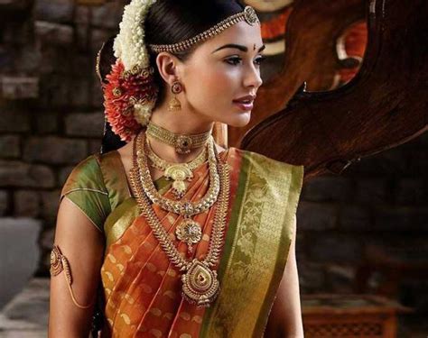 Traditional Dresses of Tamil Nadu - Holidify