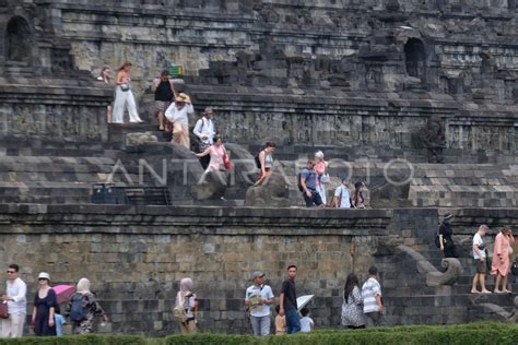 Target Kunjungan Wisatawan Ke Borobudur Antara Foto