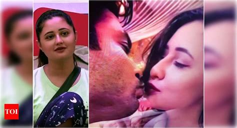 Bigg Boss Rashami Desai Cries Discussing About Her Kissing Scene