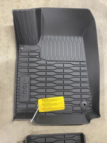 22 23 Jeep Grand Cherokee And 21 23 Grand Cherokee L Mopar All Weather Floor Mats Ebay