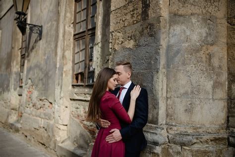 Premium Photo Young Couple In A Candid Shot