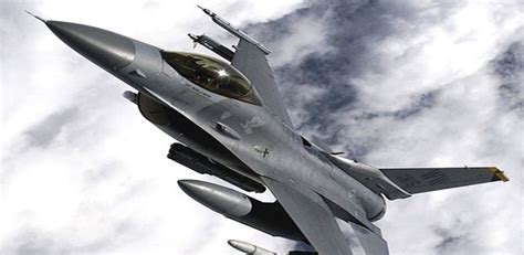 Polskie F 16 przechwyciły rosyjski samolot szpiegujący