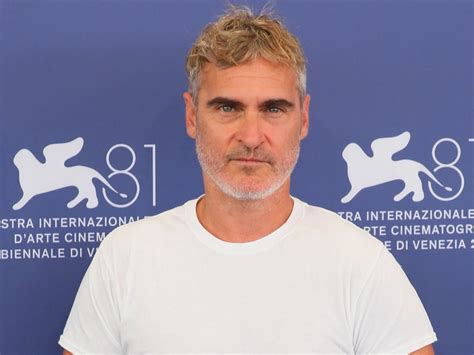Joaquin Phoenix Deflects Questions About Exiting Todd Haynes Gay Romance