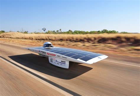 Tech Throwback Gm Demonstrates Worlds First Solar Powered Car And It