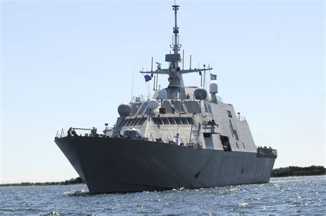 Naval Photos: USS Freedom (LCS 1)