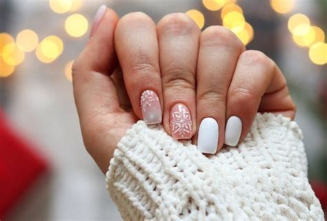 Modne Paznokcie Na Bo E Narodzenie Manicure Hybrydowe Na Wi Ta