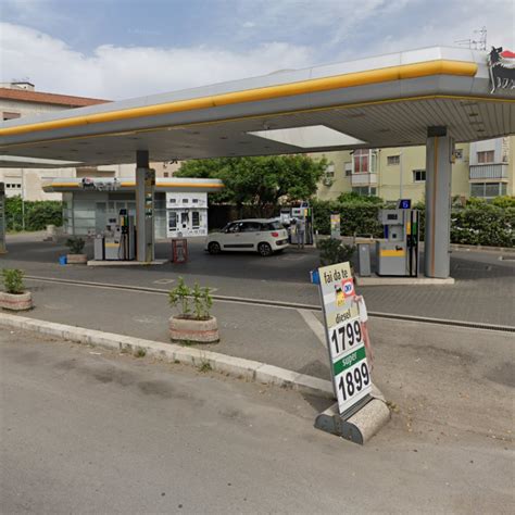 Palermo Rapina A Un Distributore Di Carburanti Colpo Da 8 Mila Euro