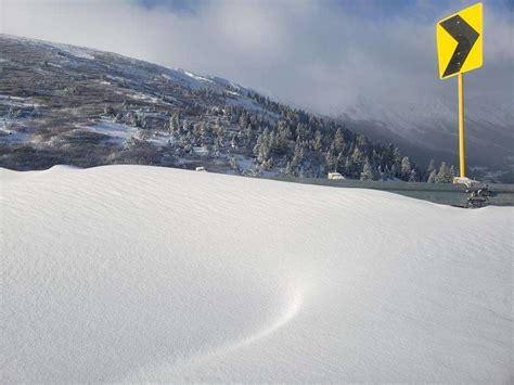 Independence Pass Remains Closed Friday Morning Cdot Crews Work To Clear Snowdrifts