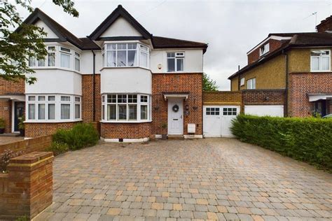 Boldmere Road Pinner Ha5 3 Bed Semi Detached House £2 495 Pcm £576 Pw