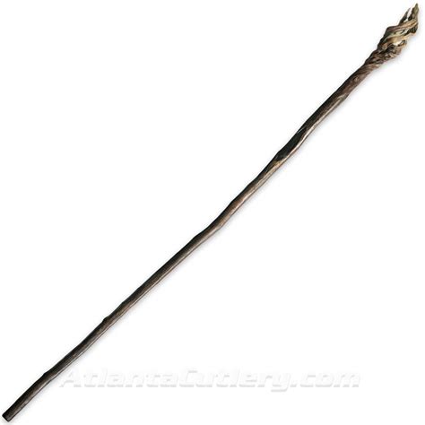 The Hobbit Illuminated Staff Of The Wizard Gandalf Includes Display