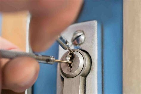 Ways Locksmiths Learn How To Pick Locks Locksmith Austin