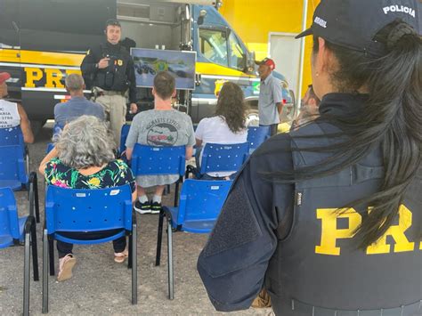 Prf Realiza Cinema Rodoviário Em Cristalina Go — Polícia Rodoviária Federal