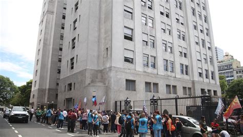 Renuncias En El Ministerio De Capital Humano Antes De La Marcha