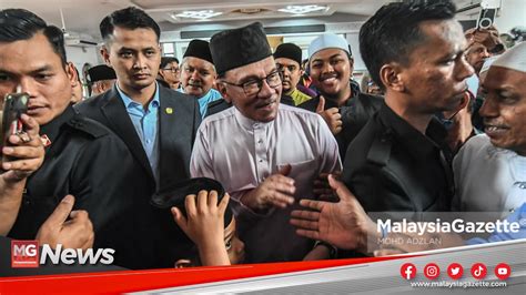 MGNews Tun M Saman Tak Apa Peguam Saya Ada PM Anwar YouTube