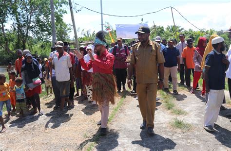 Senator Filep Ungkap Perjuangan Pendidikan Gratis Di Tanah Papua JPNN