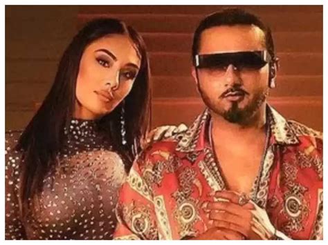 Honey Singh Introduces Tina Thadani As His Girlfriend Months After Divorce From Ex Wife Shalini