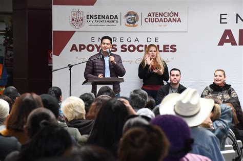 Entrega Armando Ayala Robles Apoyos Sociales Y Productivos Por M S De