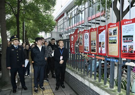 “沉浸式”体验 “面对面”互动 双流区综合行政执法局开展“城管执法体验周”活动 中国发展网